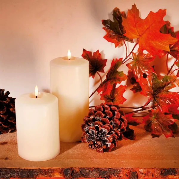 Deko-Licht^DecoWoerner LED-Echtwachs-Kerze 25 Cm Creme weiß