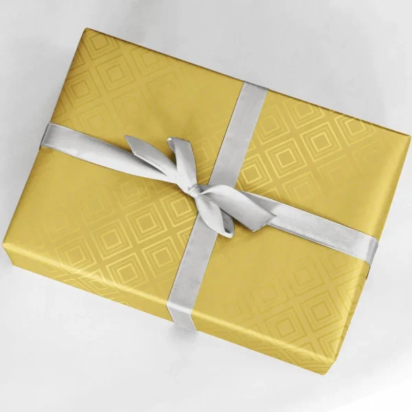 Geschenkpapier | Go Green - Nachhaltige Geschenkverpackung^DecoWoerner Nachhaltiges, enes Geschenkpapier Mit Glänzendem Geometrischen Muster – 50 M Geschenkpapier-Rolle gold