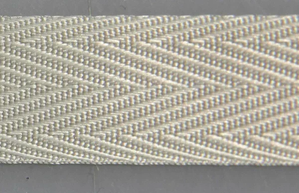 Geschenkband | Go Green - Nachhaltige Geschenkverpackung^DecoWoerner Umweltfreundliches Stoffband Aus Recyceltem Material 15 Mm 25 M Creme weiß